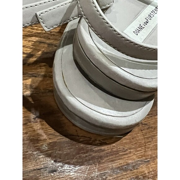 DIANE VON FURSTENBERG GREY JEWEL STONE THONG ANKLE STRAP SANDALS - Picture 8 of 9